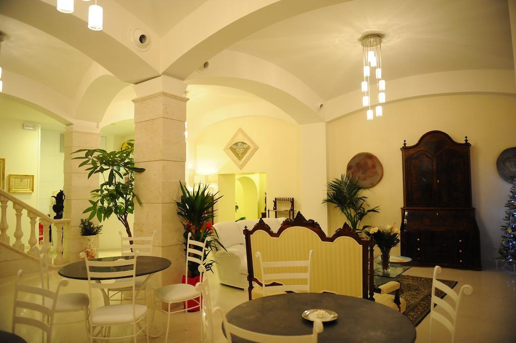 Albergo Le Dodici Lune Montecorvino Rovella Extérieur photo