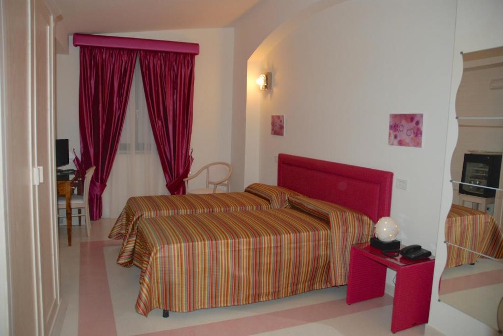 Albergo Le Dodici Lune Montecorvino Rovella Chambre photo