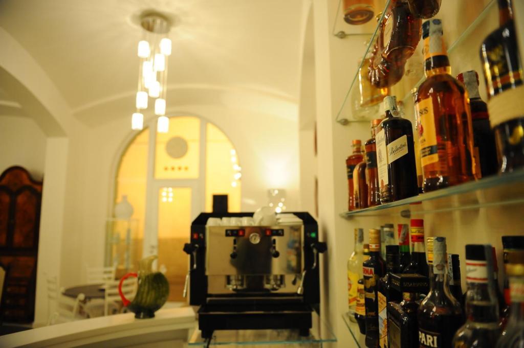Albergo Le Dodici Lune Montecorvino Rovella Extérieur photo