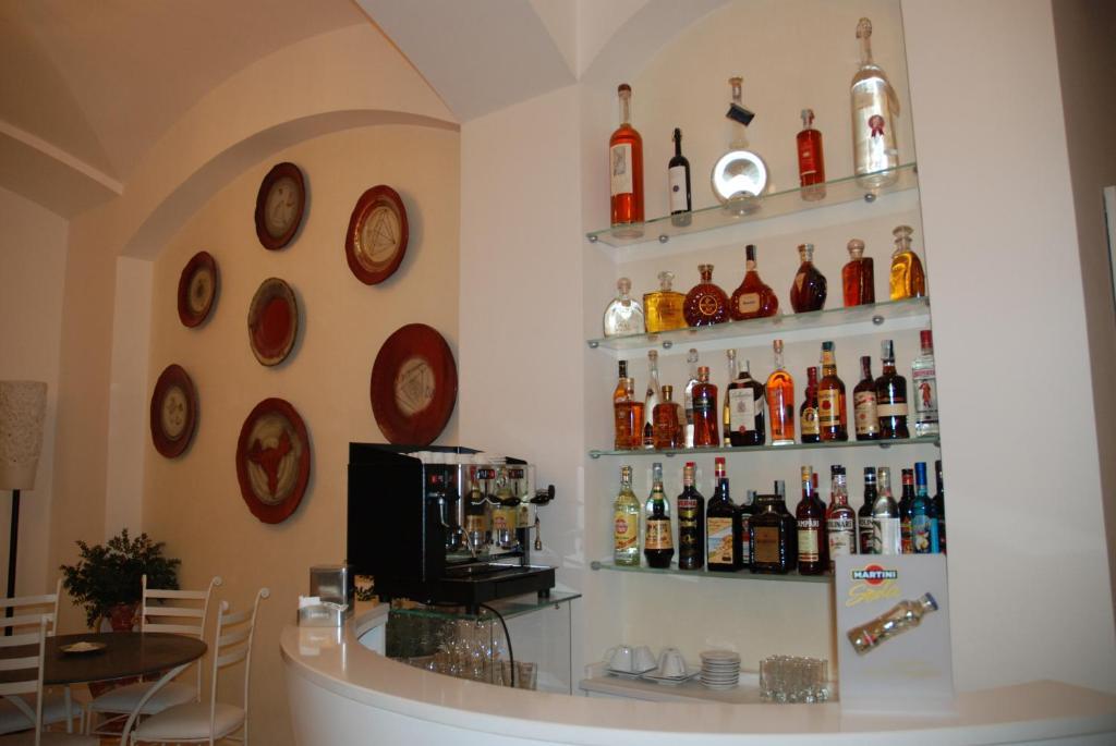 Albergo Le Dodici Lune Montecorvino Rovella Extérieur photo